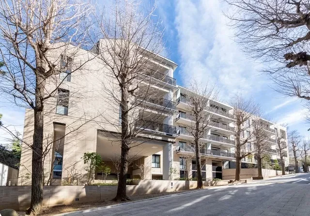 パークレ・ジェイド白金レジデンス外観