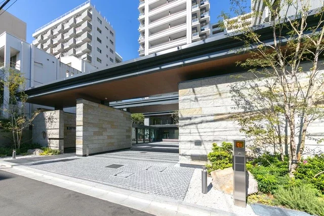 アトラスタワー白金レジデンシャルエントランス