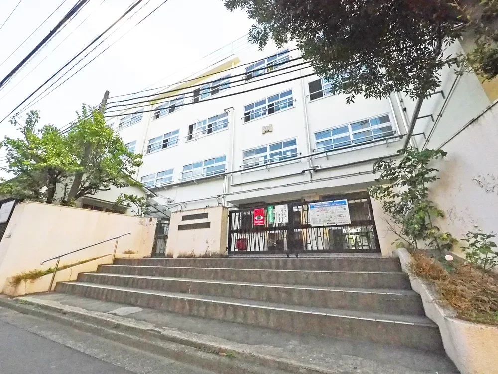 渋谷区立広尾中学校