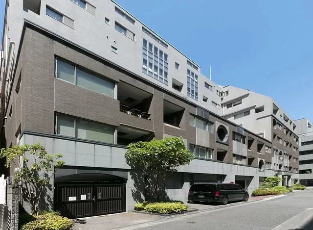 パレスサイド三番町 外観