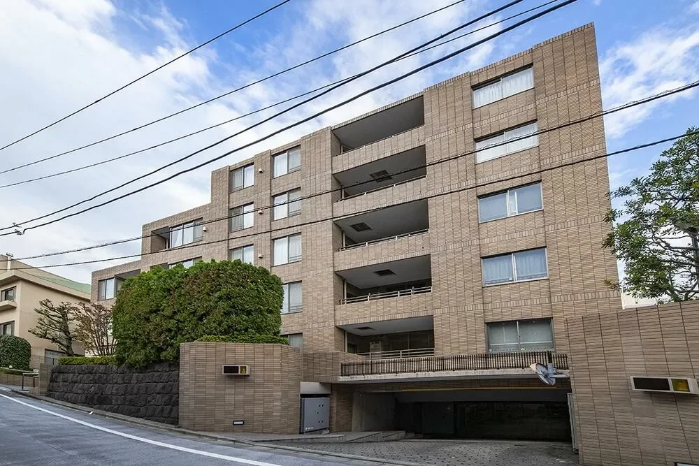 ヴェーゼント市ヶ谷 外観