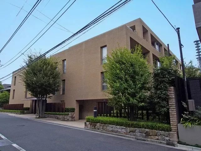 パークコート市谷加賀町二丁目