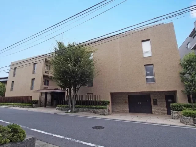 パークコート市谷加賀町二丁目 外観