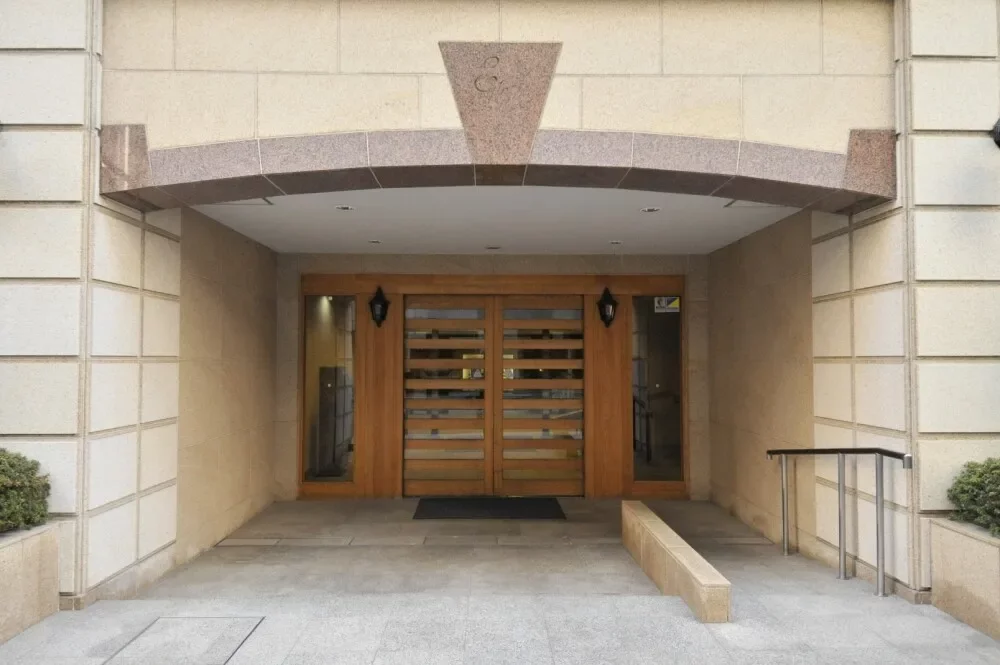 エフローレ日本橋 エントランス