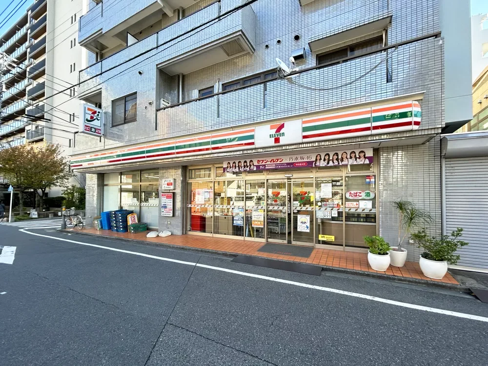 セブンイレブン新宿東五軒町店