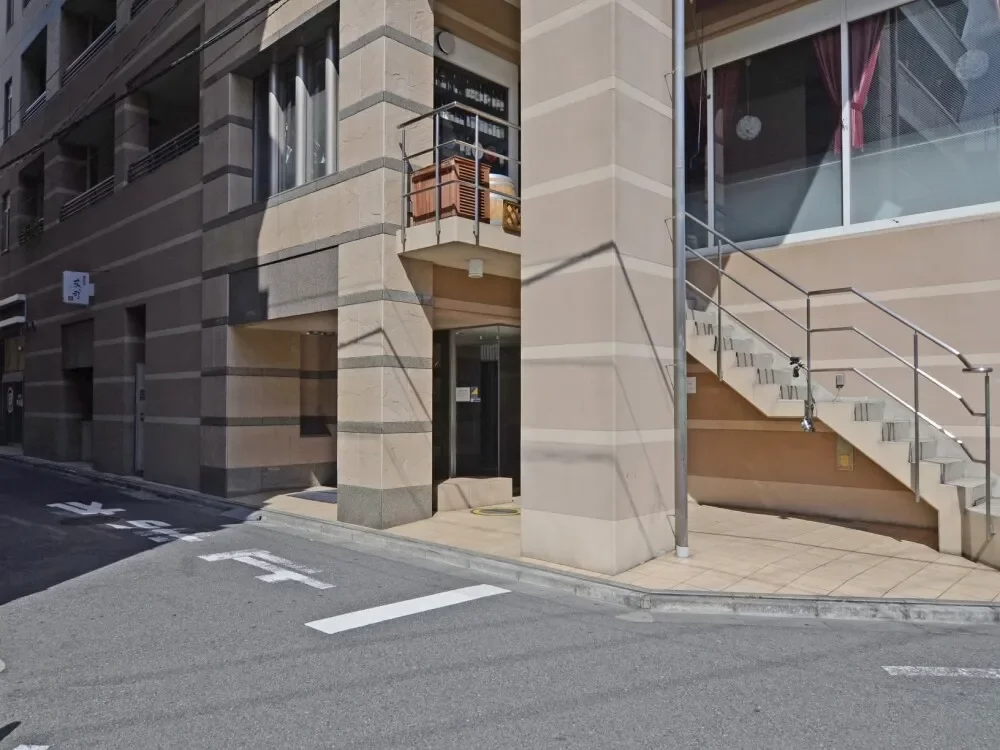 アルス恵比寿メイクス アプローチ