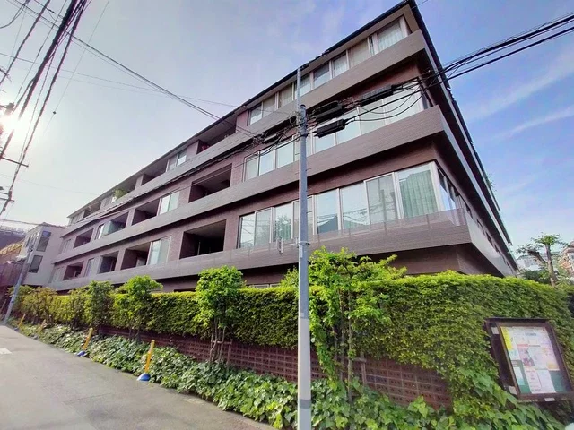 パークコート四谷外観