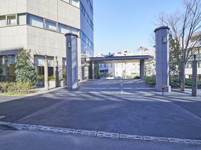 タワーレジデンス四谷 アプローチ