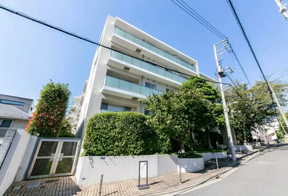 神宮前五丁目ブランシェ