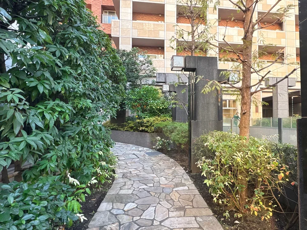 アトラスタワー小石川 アプローチ