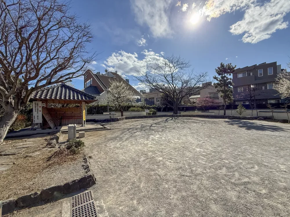 新宿区立若宮公園