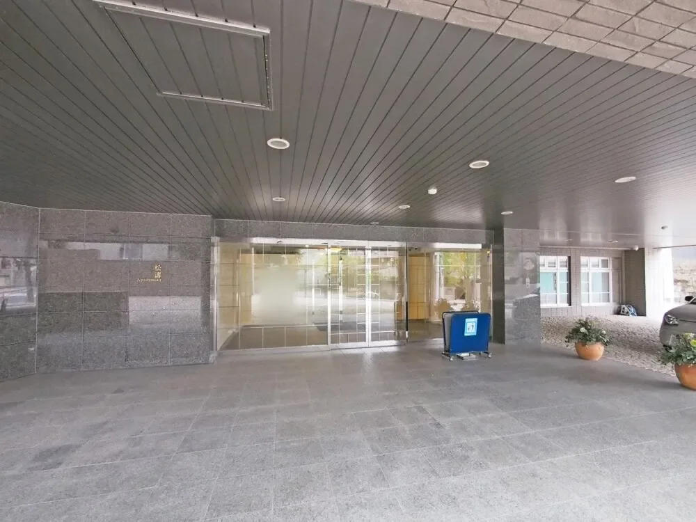 松濤アパートメント エントランス