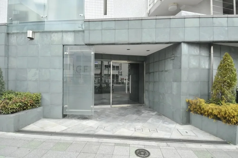 ファミール銀座イースト エントランス