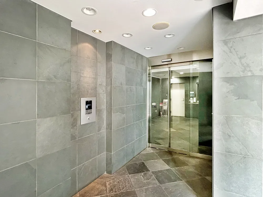 ファミール銀座イースト エントランス