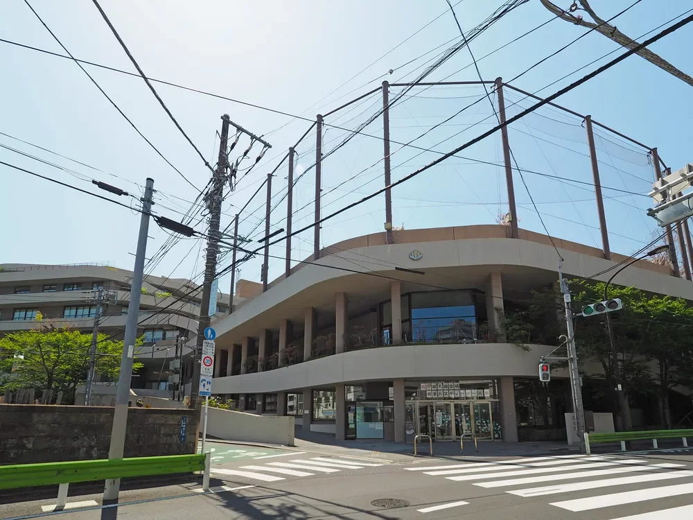 港区立小中一貫教育校 白金の丘学園