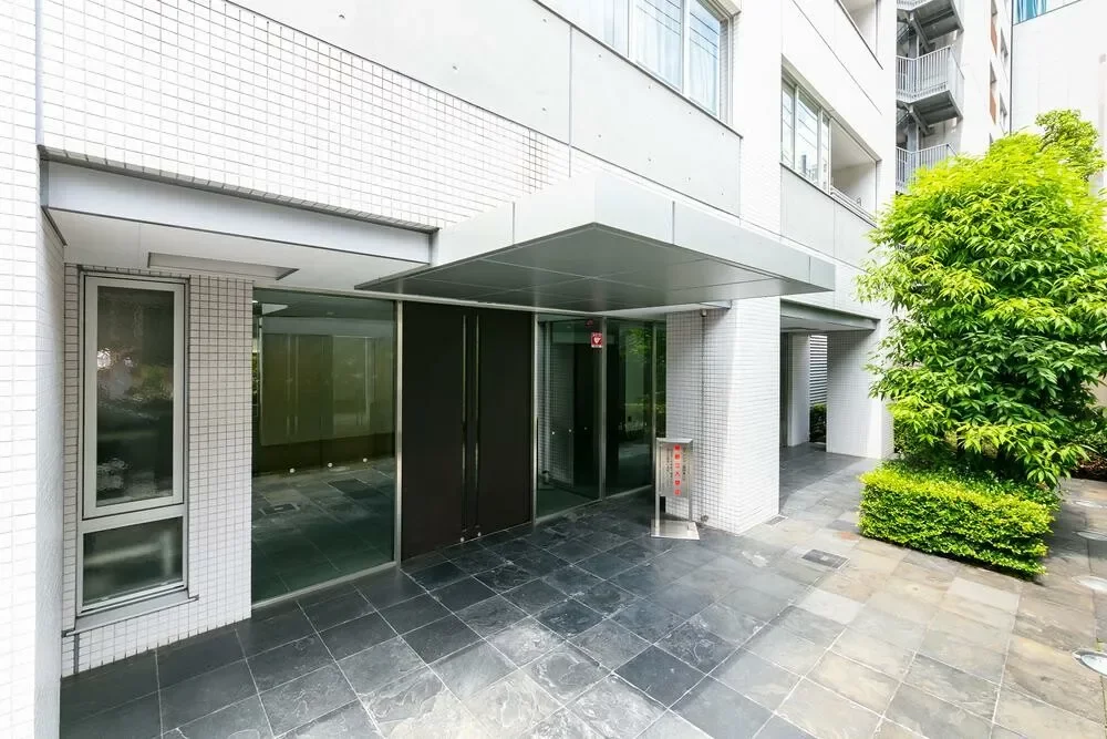 ローレルコート市ヶ谷 エントランス