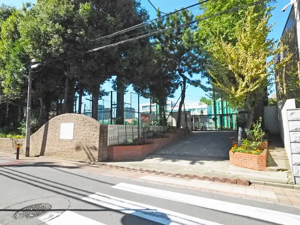 渋谷区立松濤中学校