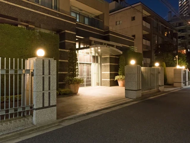 パークマンション白金台サンク 夜間