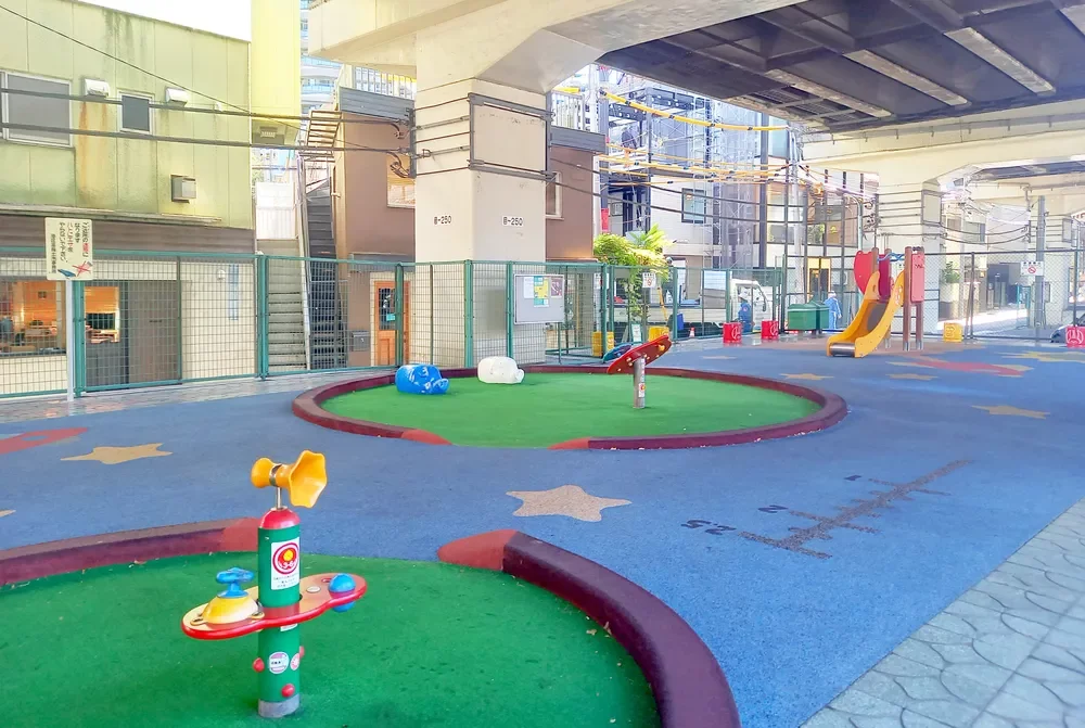 奥三光児童遊園