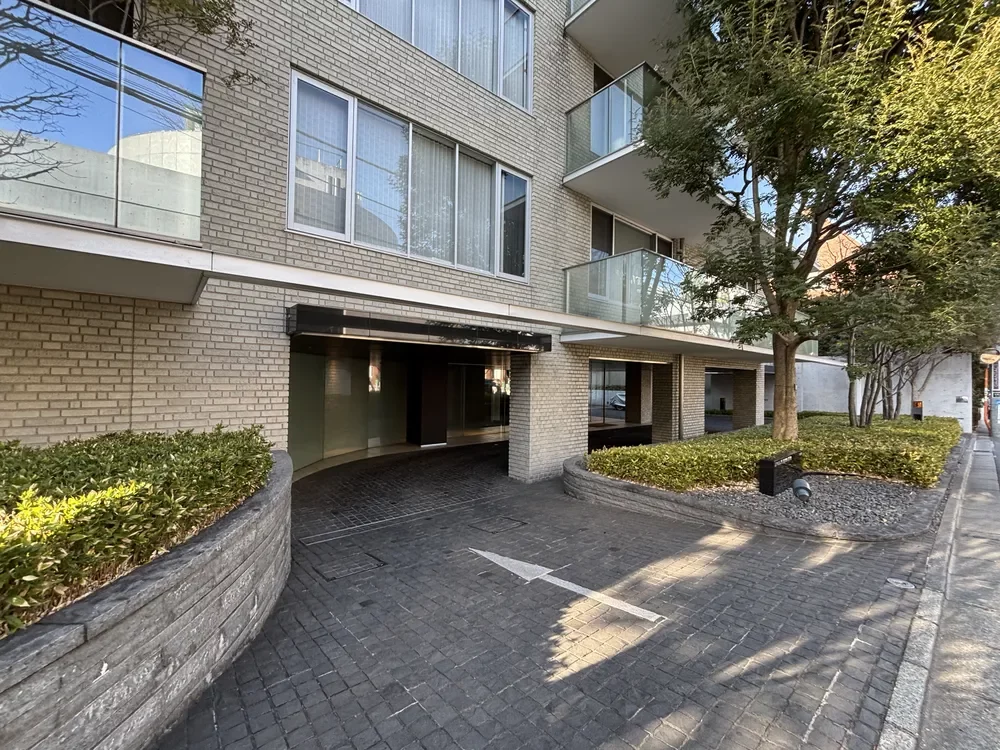 プラウド南青山 アプローチ