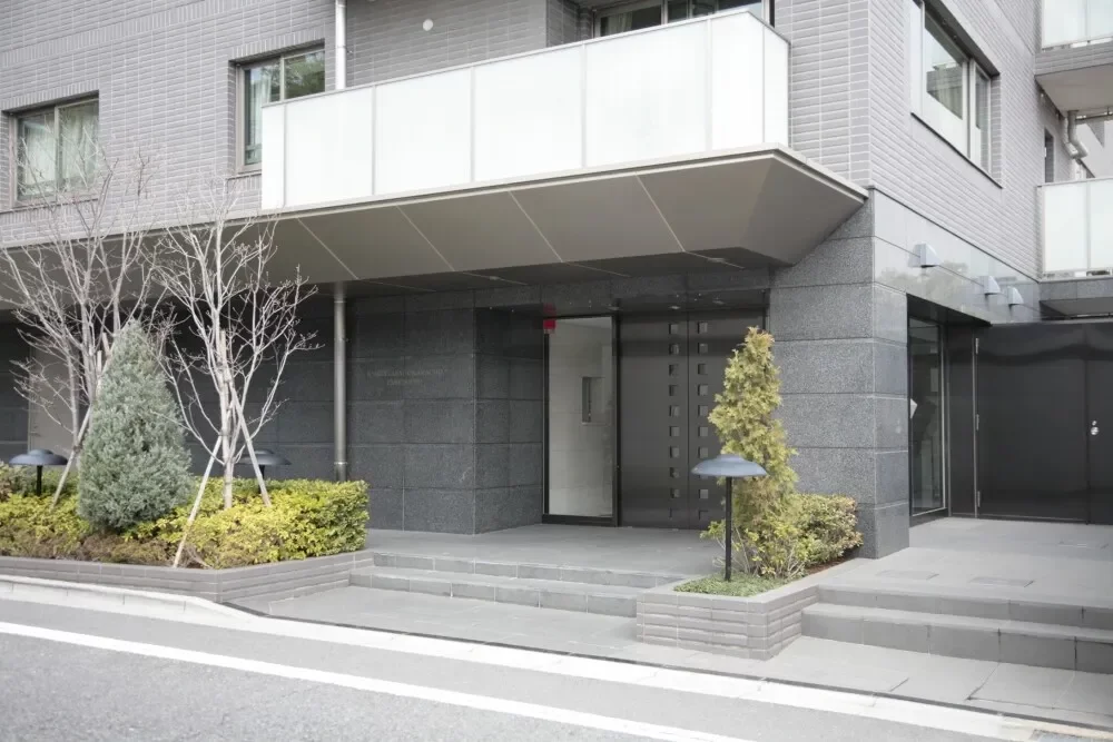 市谷砂土原町パークハウス アプローチ