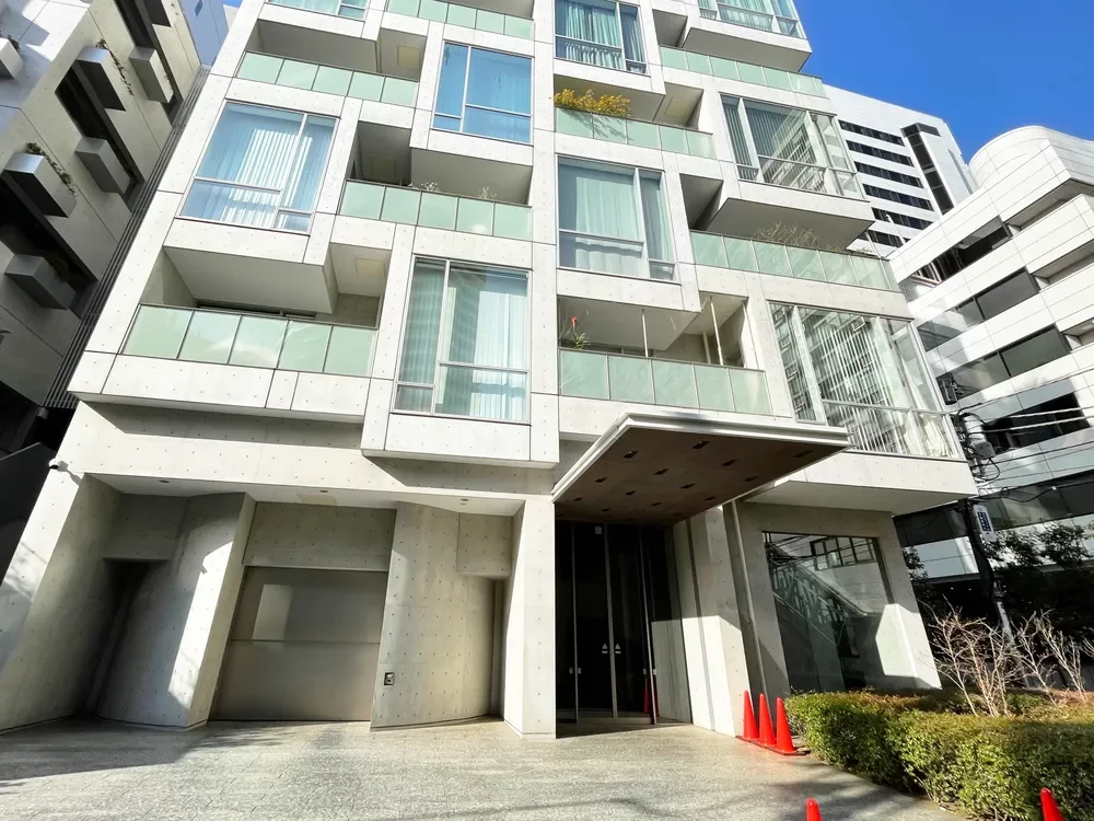 ディーグランセ南青山ハイヴァリー 正面