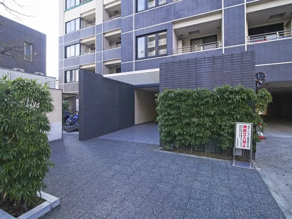 ルネ神楽坂 エントランス