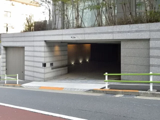 プラウド赤坂氷川町 アプローチ