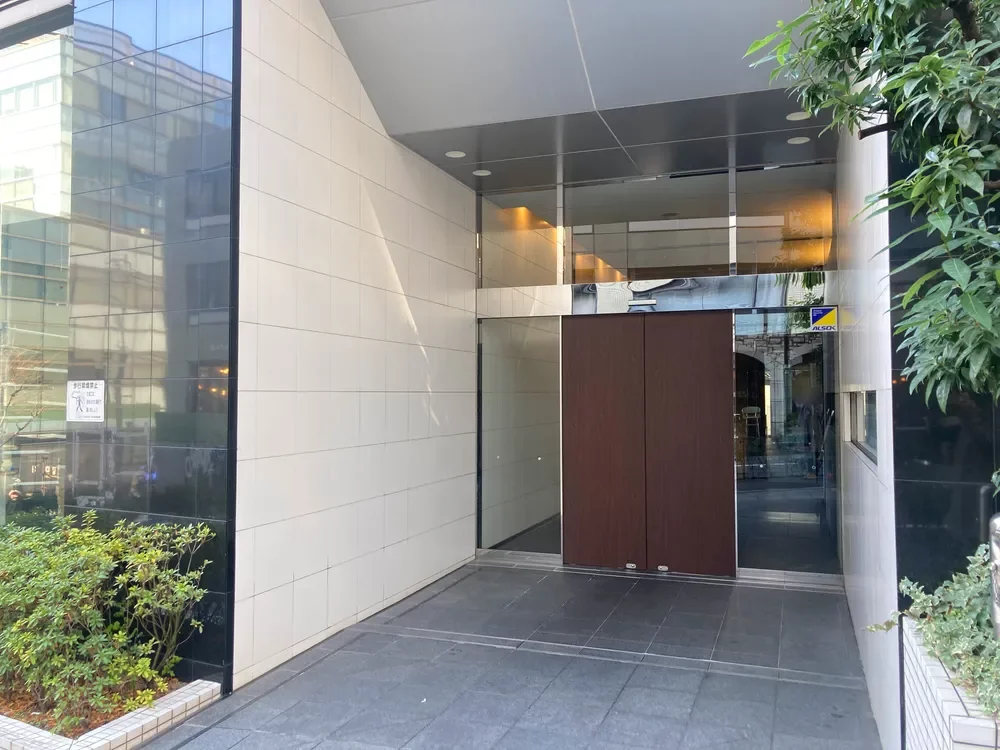 クオリア神南フラッツ エントランス