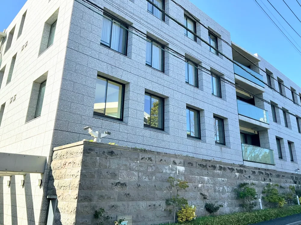 グランドメゾン松濤 石塀