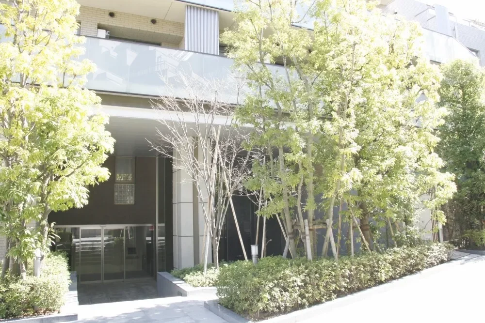 目黒花房山プレイス アプローチ