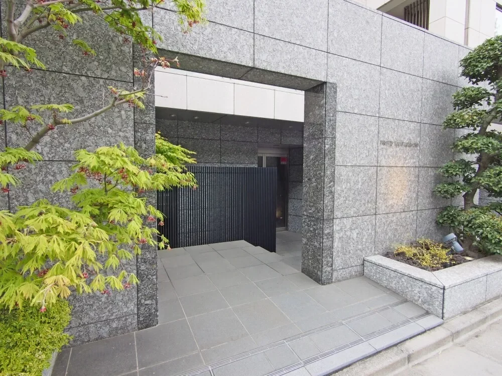 プラウド神山町 エントランス