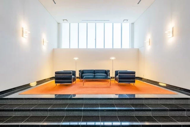 エントランス ホール