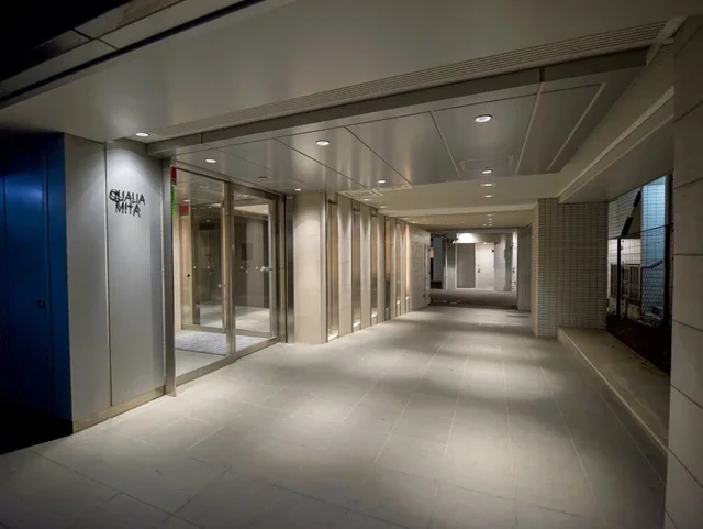 クオリア三田 アプローチ