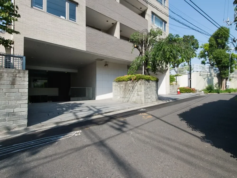 サンウッド白金三光坂 アプローチ