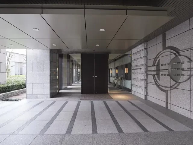 プラウドタワー千代田富士見 メインエントランス