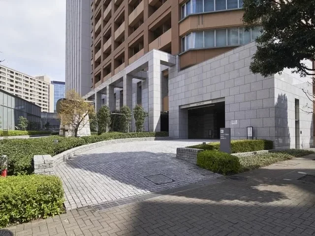 プラウドタワー千代田富士見 駐車場