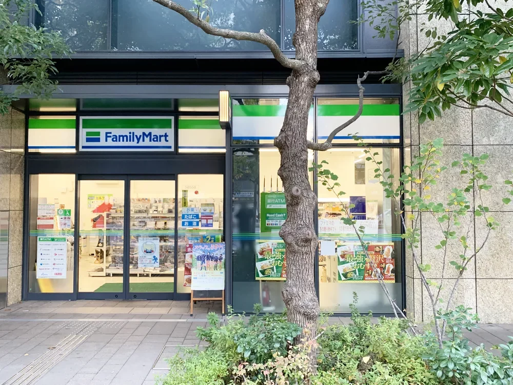 ファミリーマート文京春日白山通り店