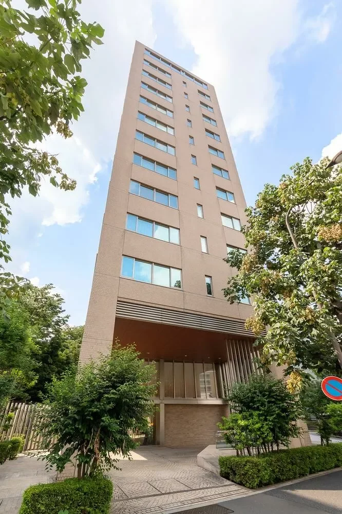 プラウド新宿御苑エンパイア 外観