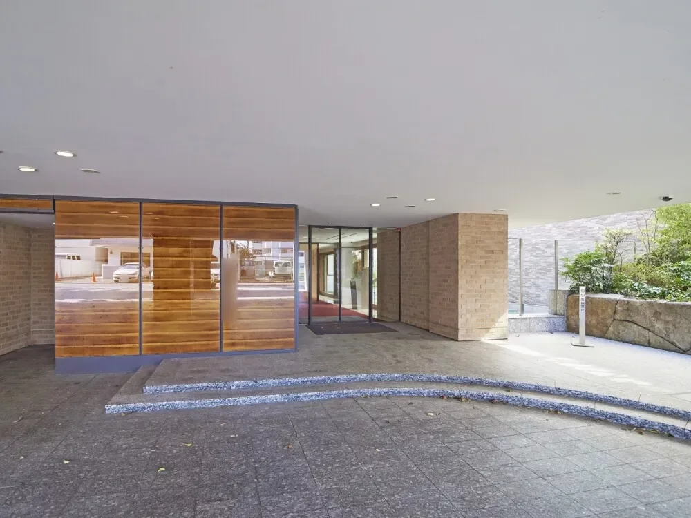 プラウド元麻布 エントランス