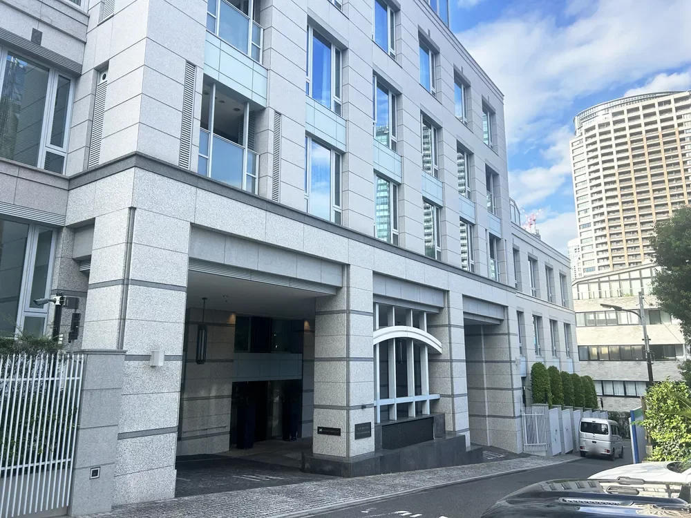 パークマンション三田日向坂_車寄せ1