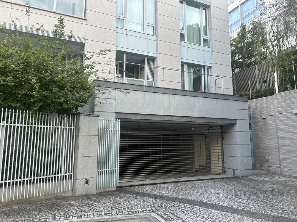 パークマンション三田日向坂_駐車場