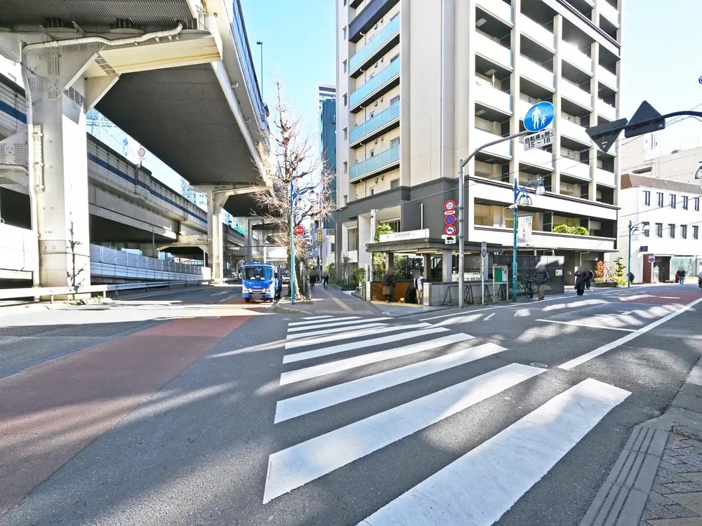「池尻大橋」駅前