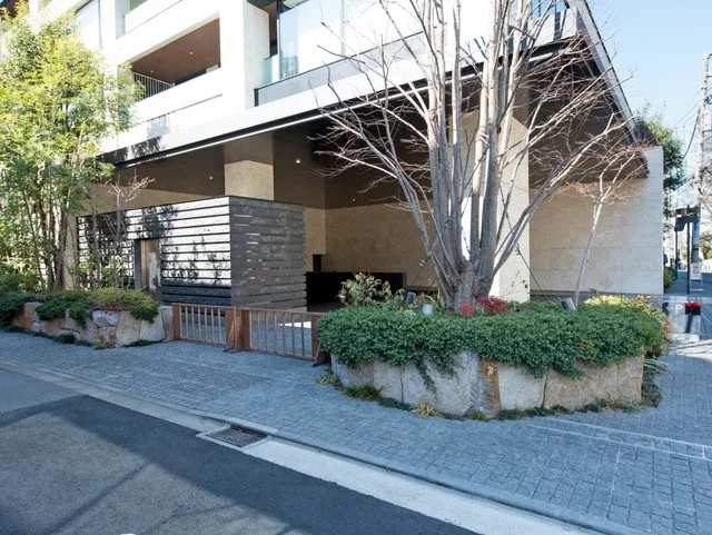 グランドメゾン白金台 アプローチ