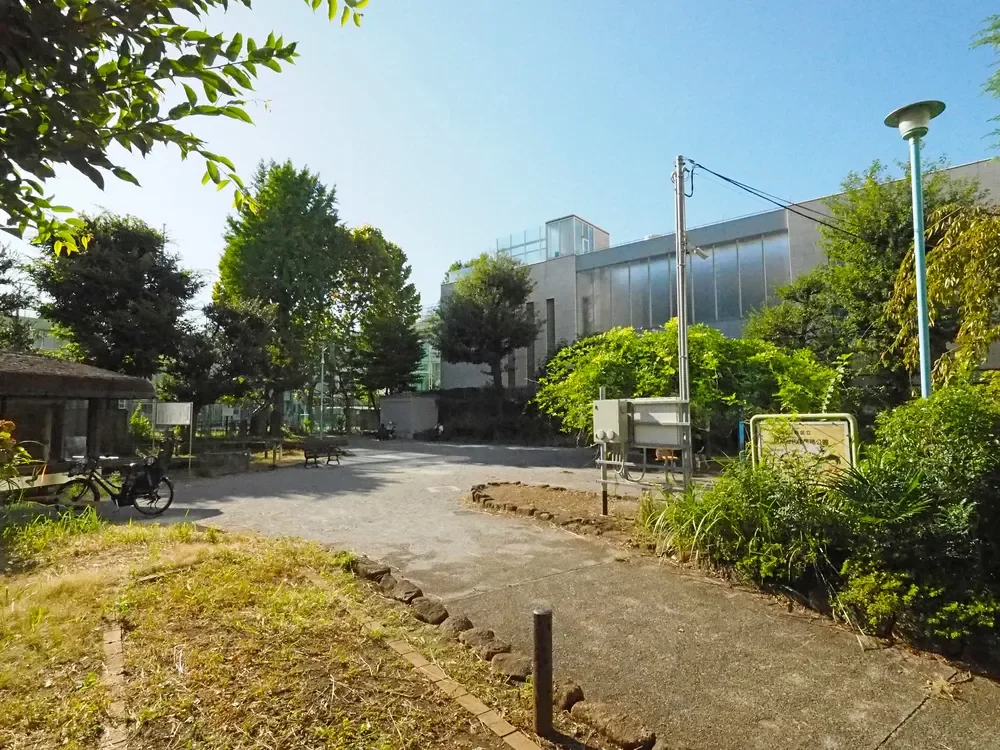 猿楽古代住居跡公園