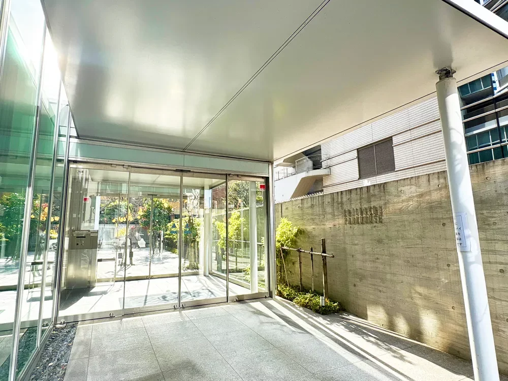 麴町パークハウス	 エントランス