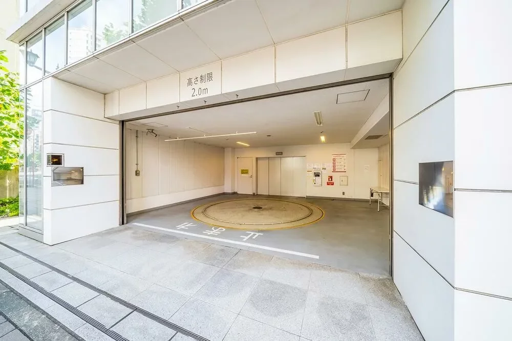 麴町パークハウス 駐車場