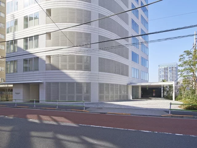 グランドメゾン西麻布アプローチ