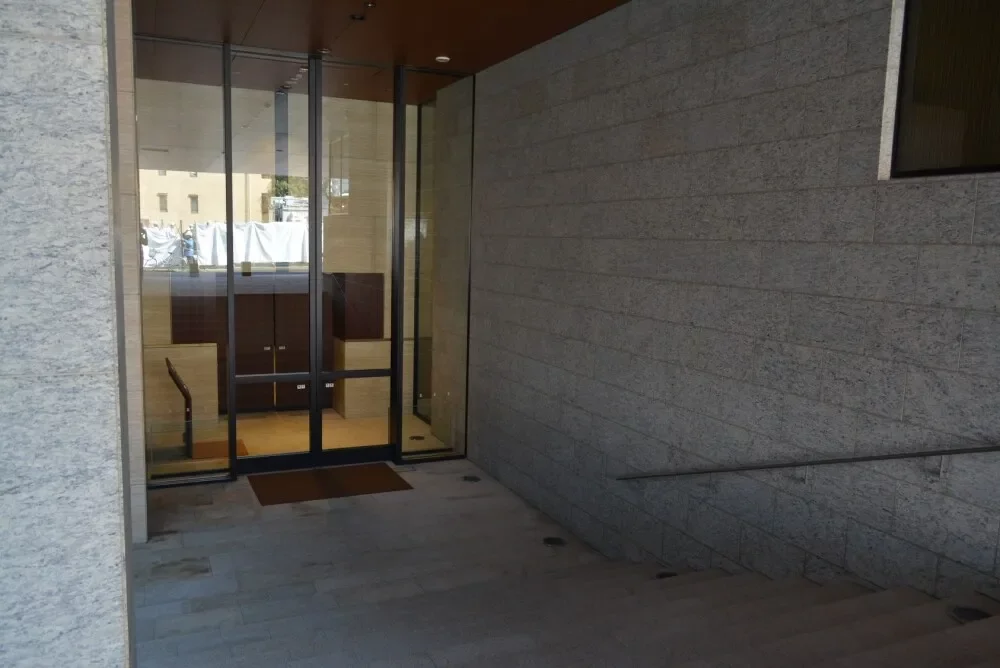 プラウド上原 エントランス