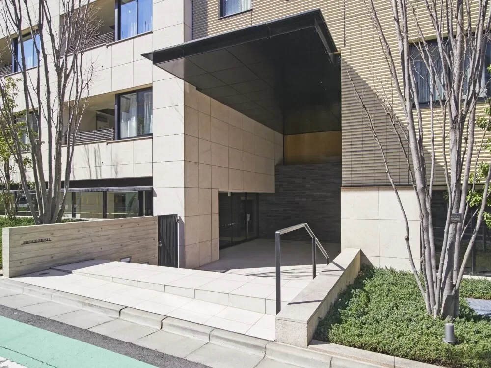 プラウド恵比寿 エントランス